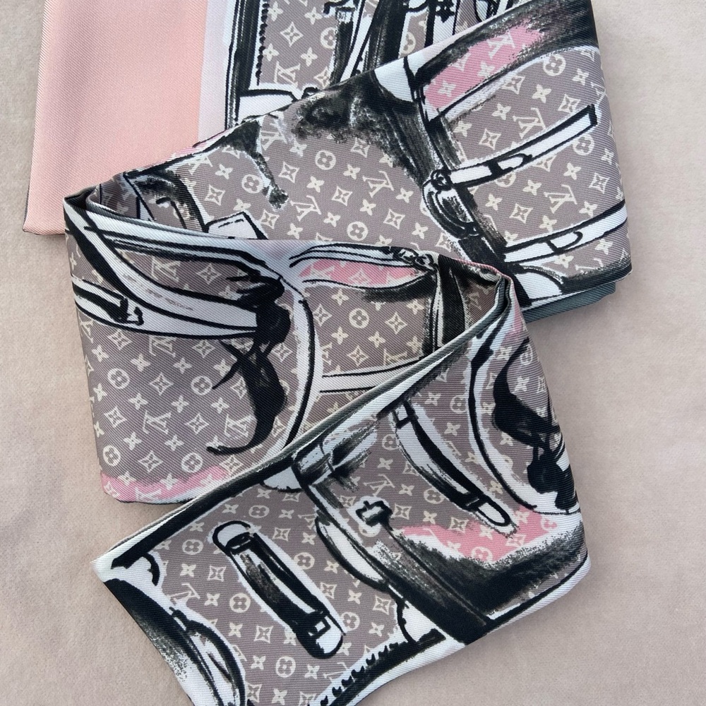 Louis Vuitton Pink and Gray tone Luggage Patterned Scarf - Picture 3 of 6